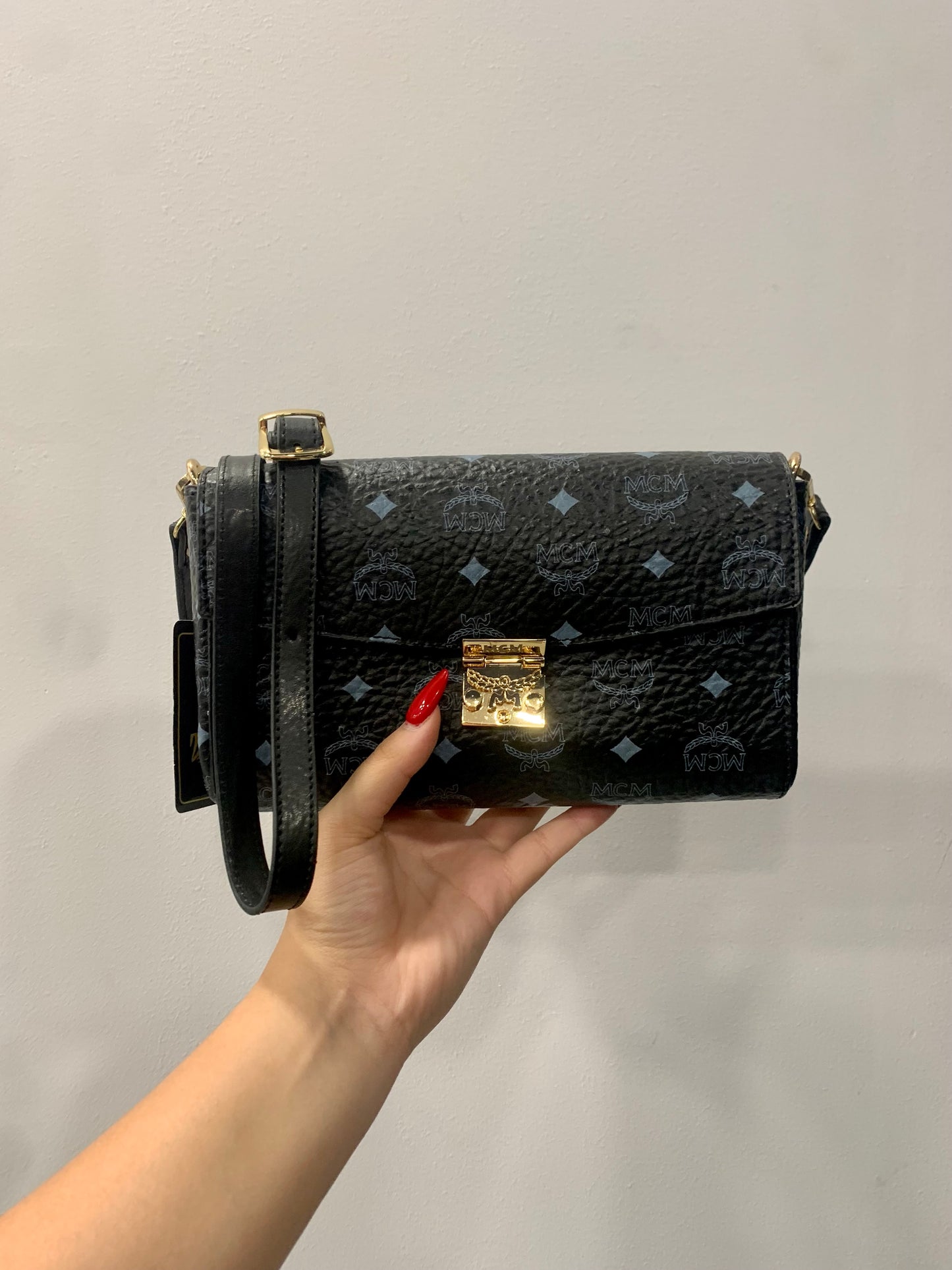 MCM Envelope Black