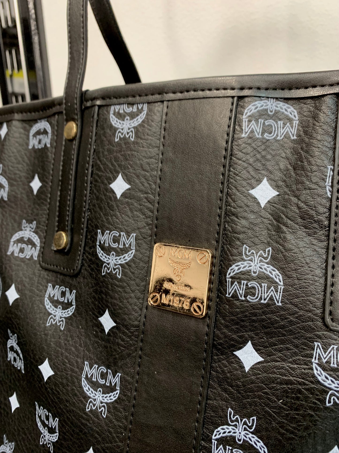 MCM Shopper