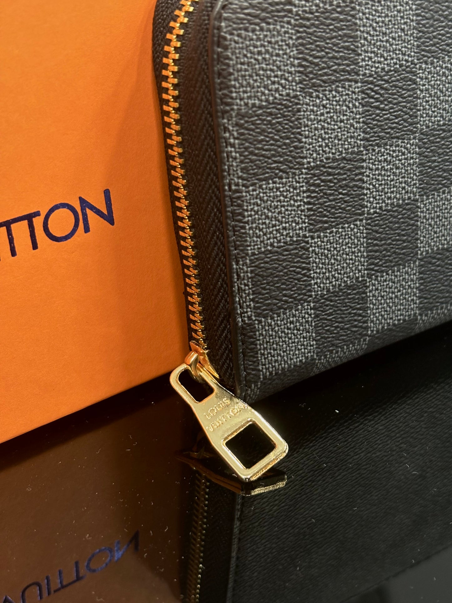 Louis Vuitton Black/Grey