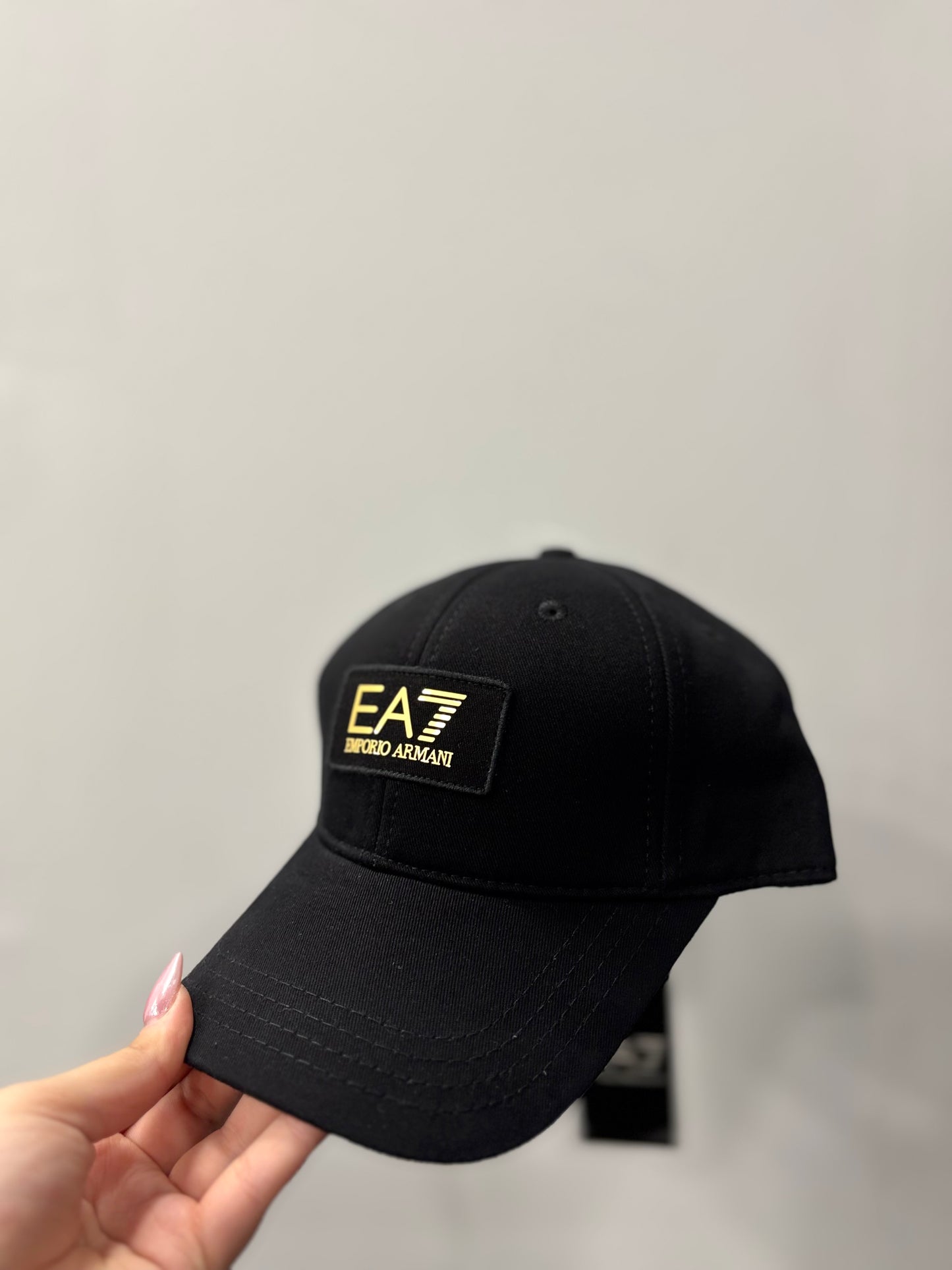 EA7 gold