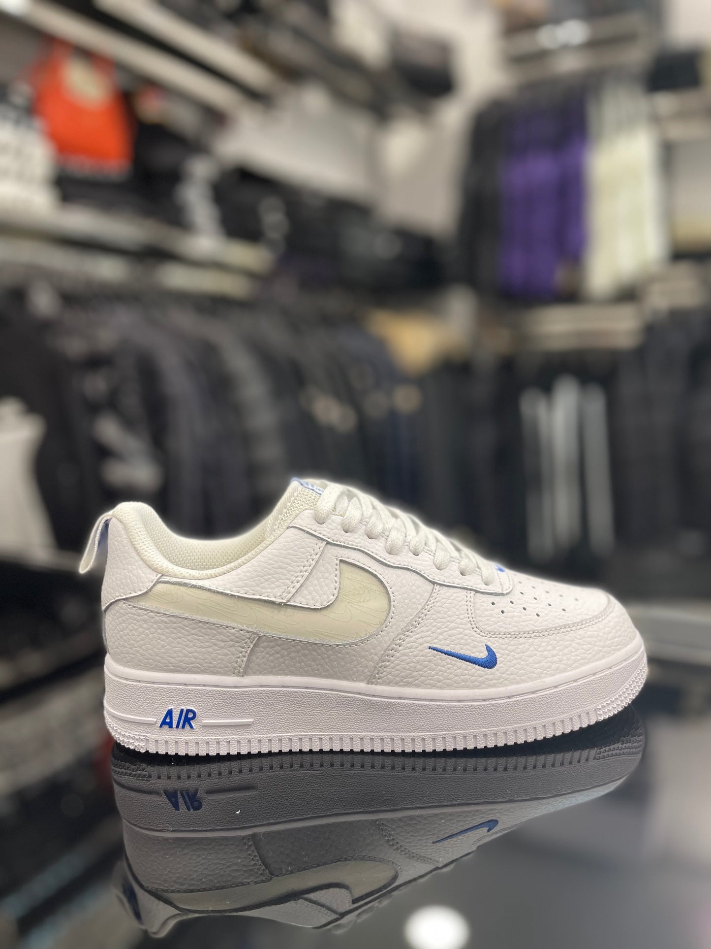 Nike Air Force 1