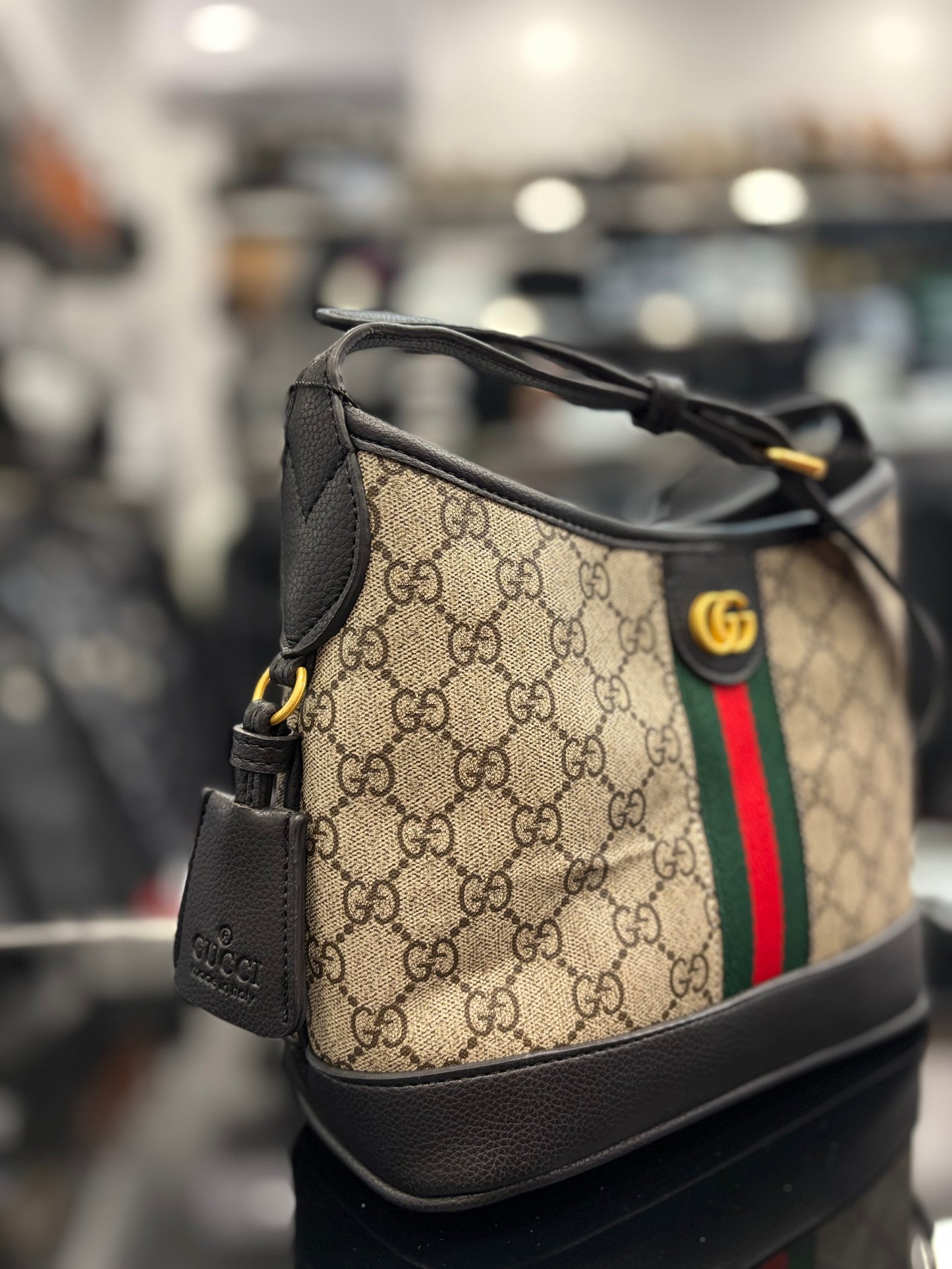 Gucci Ophidia GG small shoulder black bag