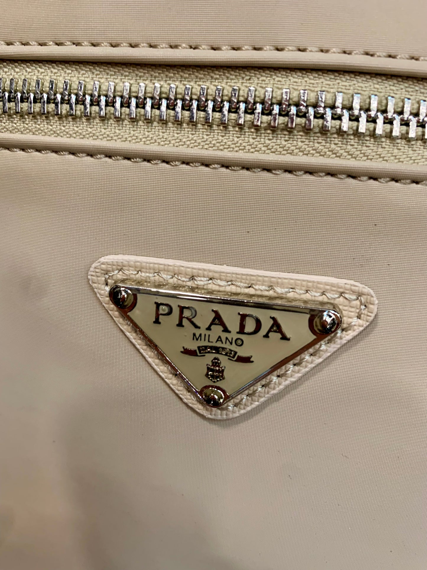 Prada Beige τσάντα ωμού/χιαστί