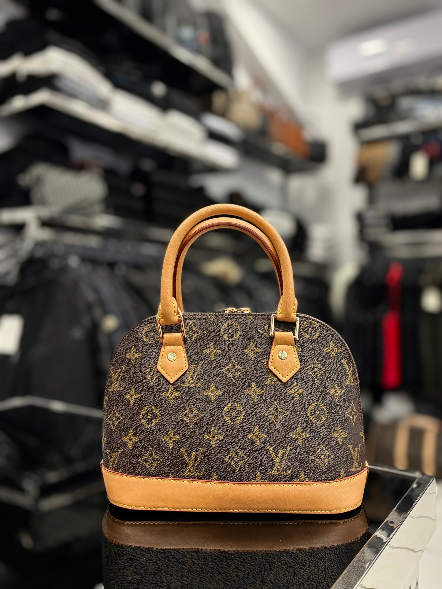 Louis Vuitton Alma BB Monogram