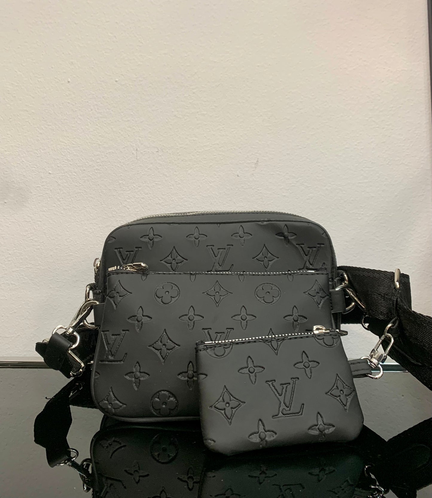 Louis Vuitton Trio Black τσαντάκι ωμού/χιαστί