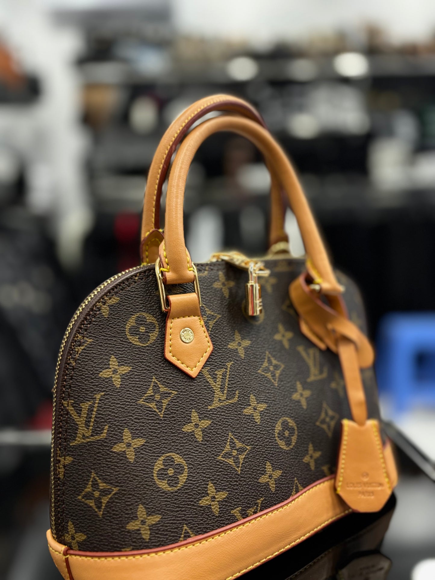 Louis Vuitton Alma BB Monogram