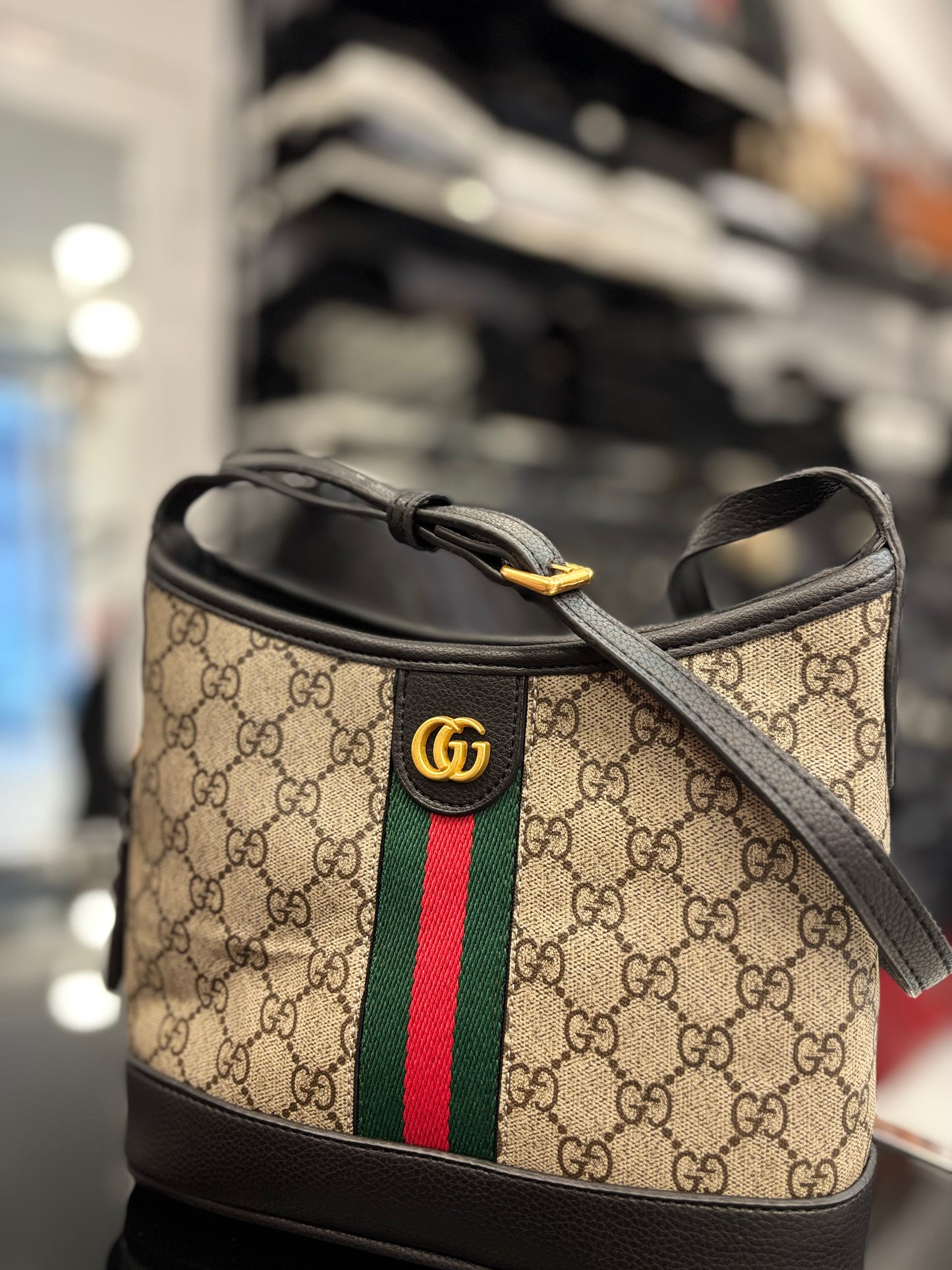 Gucci Ophidia GG small shoulder black bag