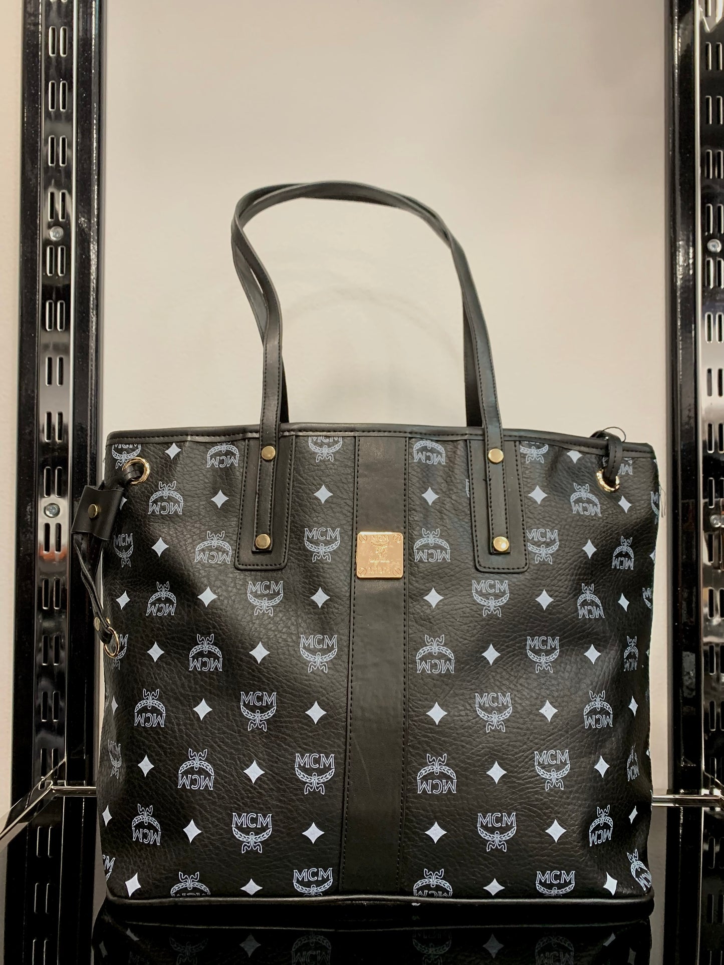 MCM Shopper