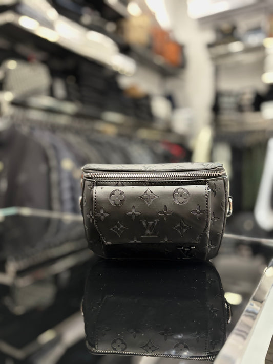 Louis Vuitton black bag ώμου/χιαστί