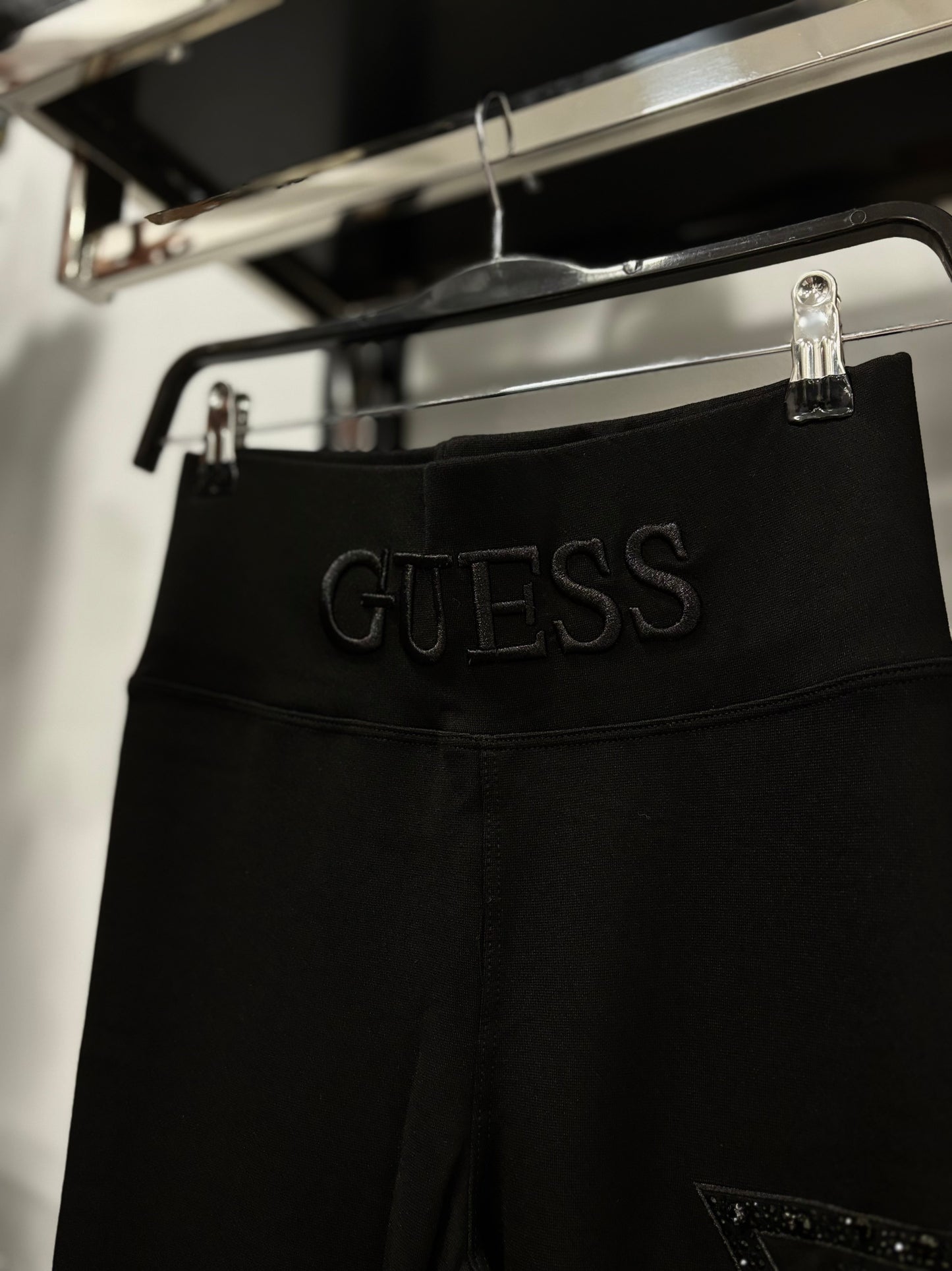 Guess black set