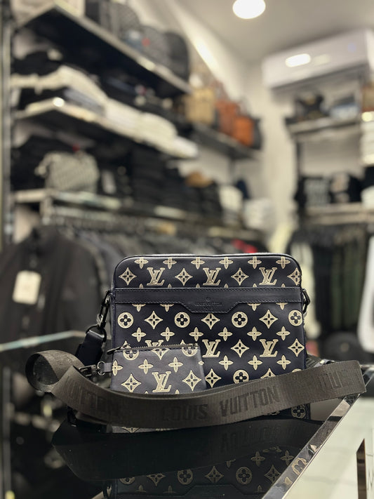 Louis Vuitton blue black bag ώμου/χιαστί