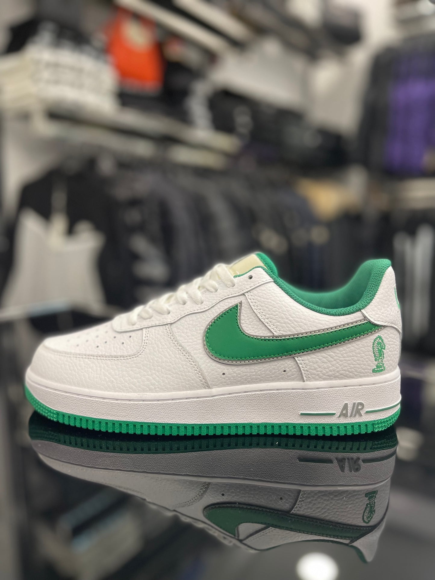 Nike Air Force 1