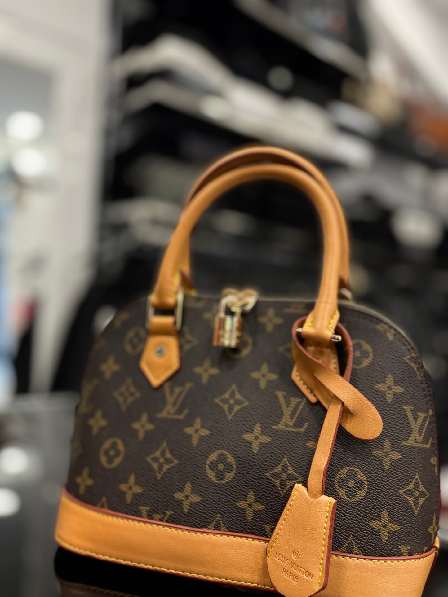 Louis Vuitton Alma BB Monogram