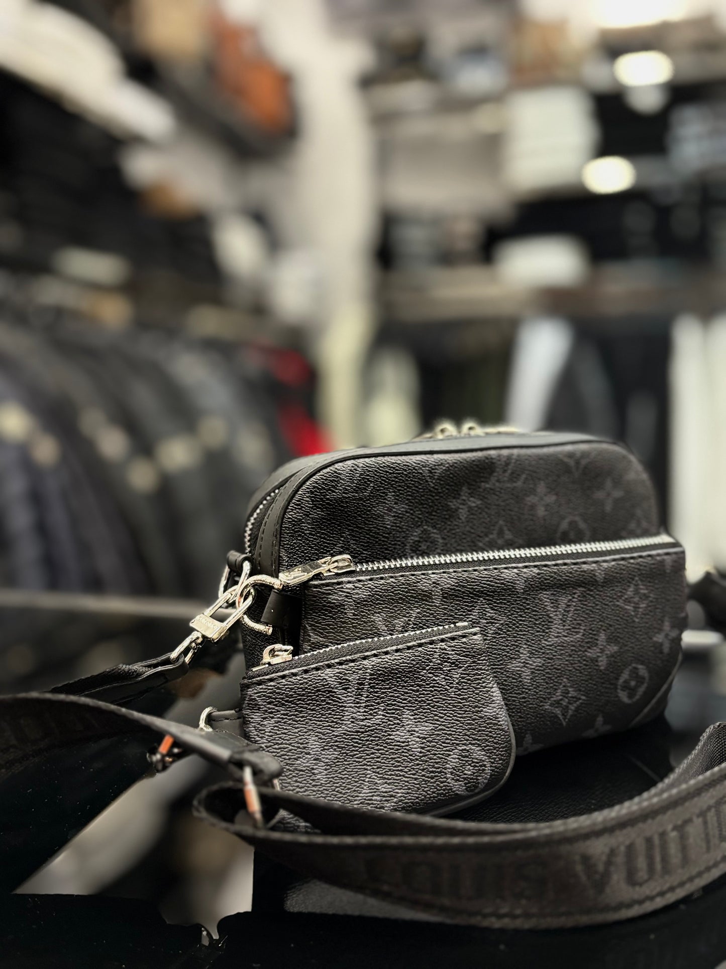 Louis Vuitton Trio black mini bag ώμου/χιαστί