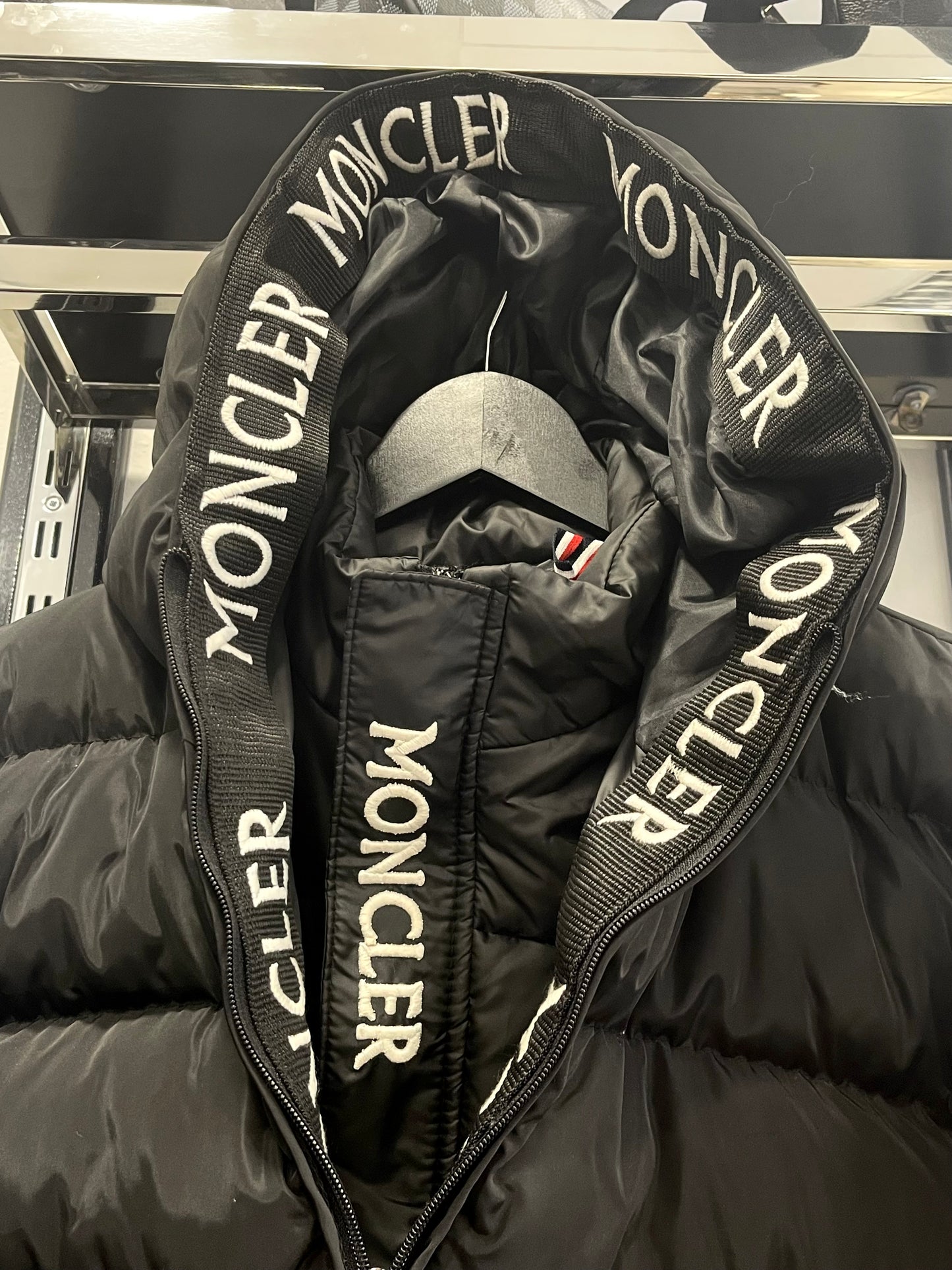 Moncler puffer μπουφάν