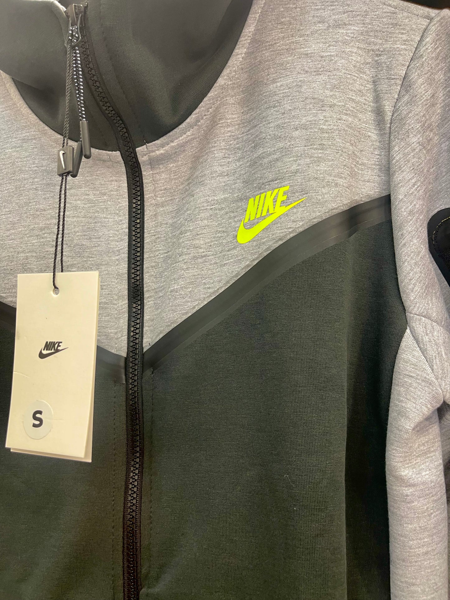 Nike sportswear Tech Fleece