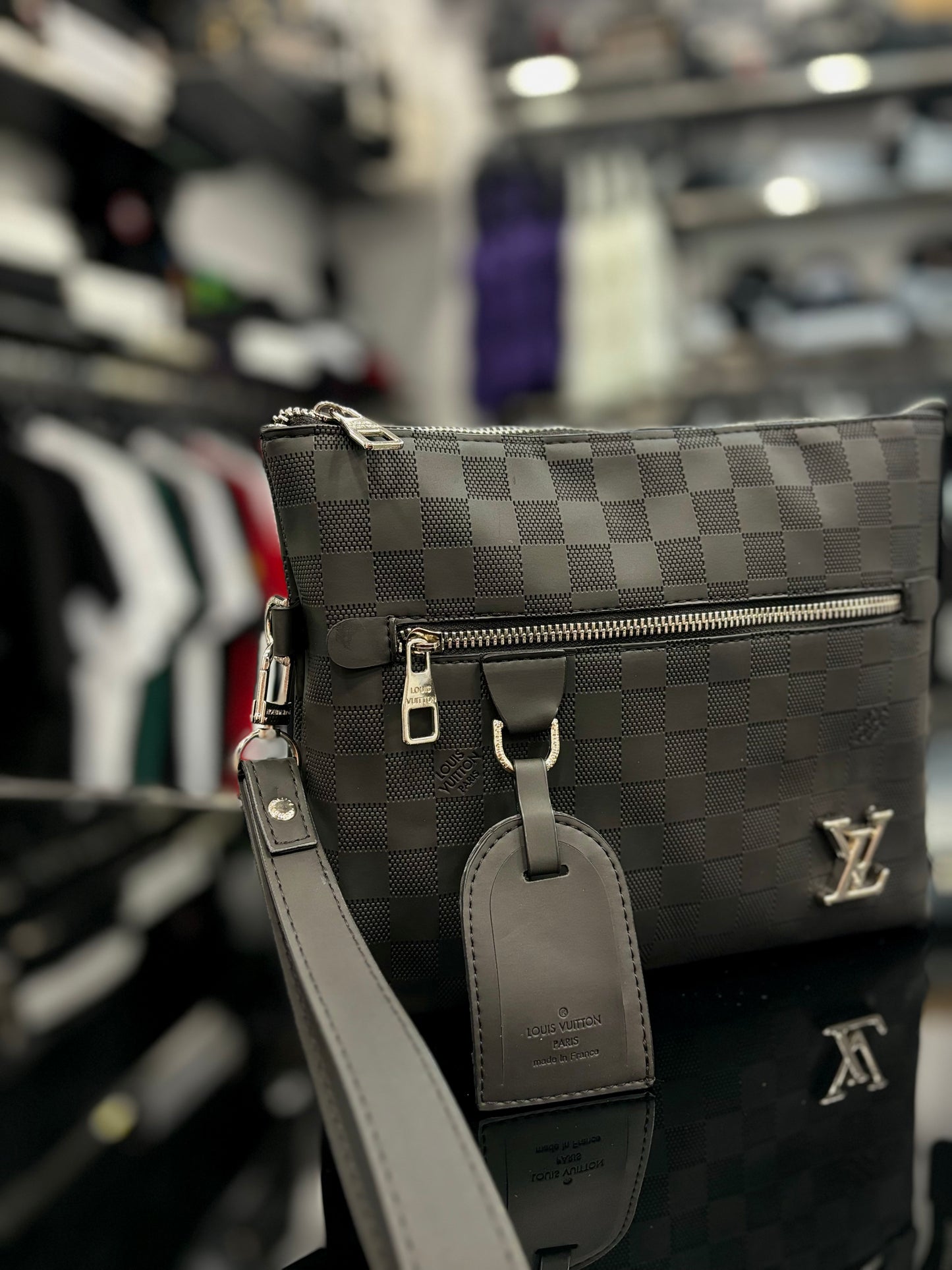 Louis Vuitton Black τσαντάκι χεριού