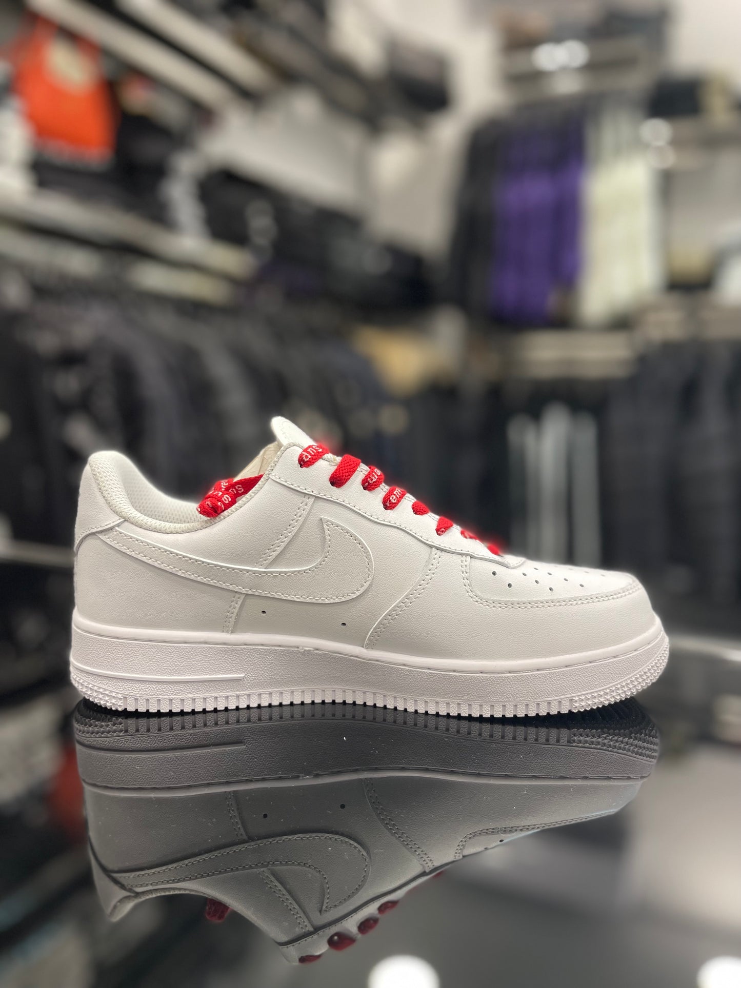 Nike Air Force 1 Supreme