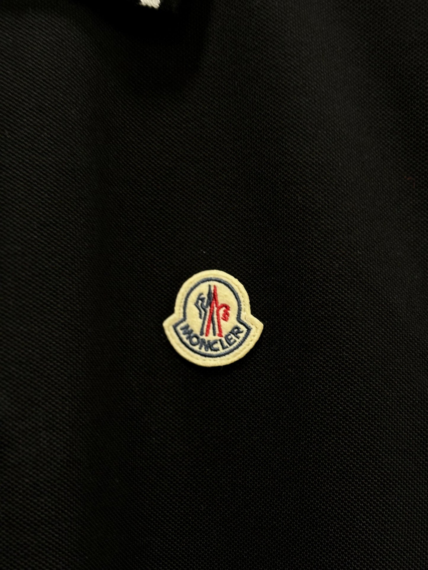 Moncler T-shirt with a collar