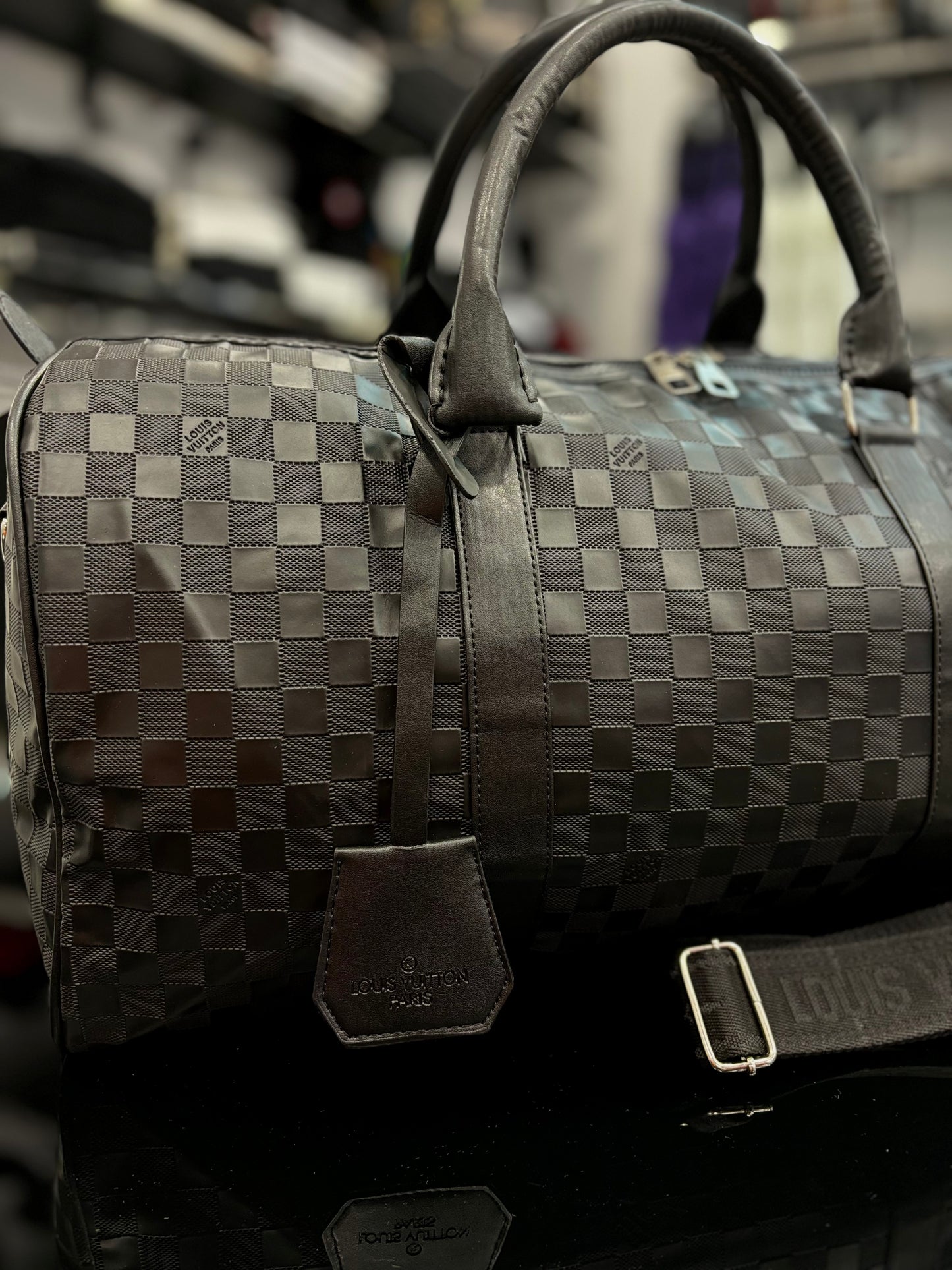 Σάκος ταξιδιού Louis Vuitton Black