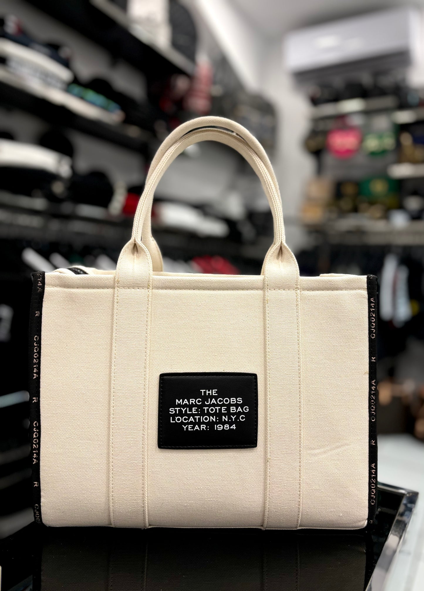 The Tote Bag-Marc Jacobs Large beige bag